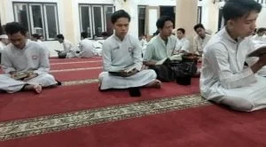 Halaqah Tahfizh Al-Qur’an Ba’da Shubuh