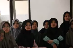 SEHAT BAHAGIA PENYULUHAN KESEHATAN SMA WANAREJA PUTRI KELAS X
