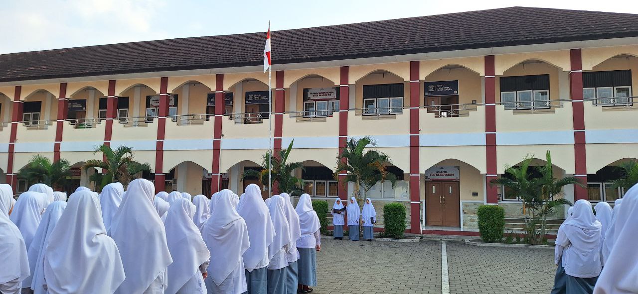 Break the Day: Cara Seru Kuasai Bahasa Arab dan Inggris