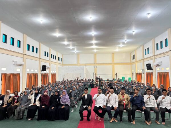 Resmi: Pengurus Baru BEM, MPK, Pradana, dan Media Sekolah Dilantik