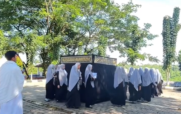 Ujian Praktik SMA IT Assyifa Wanareja Putri