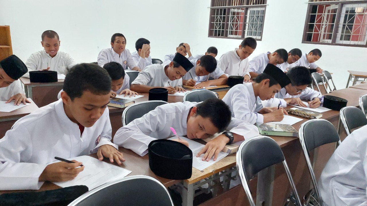 Lika Liku Menjadi Seorang Santri