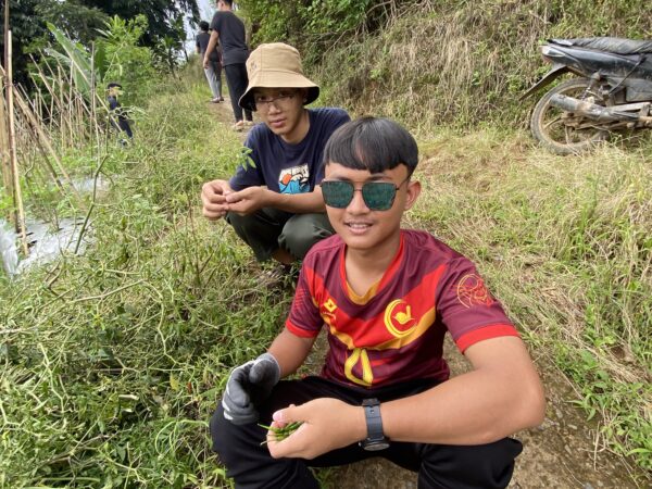 Madun SKN Putra 2025: Dari Asrama ke Sawah, Santri Membantu dan Belajar Cara Bertani