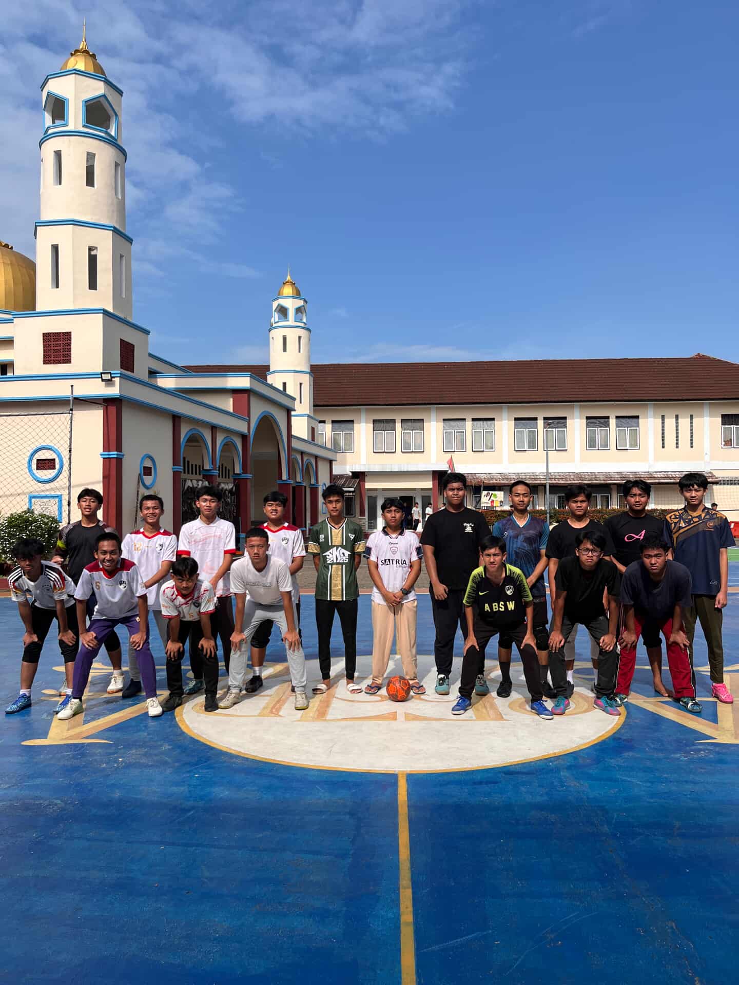 Santri saat Class Meeting Futsal.